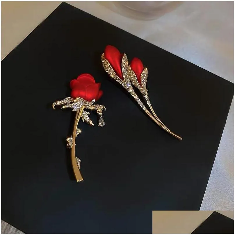 Pins, Brooches Pins Brooches Rose Flower Brooch Female High-End Retro Pin Small Fragrance Quality Wild Western-Style Accessories Clot Dhj2F