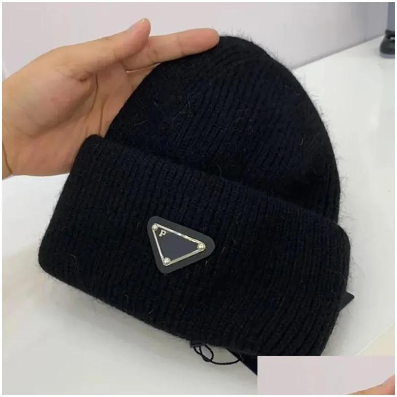 Ball Caps Designer Ball Caps Couple Reversed Triangle Letter Badge Knitted Hat Flapped Wool Casual Versatile Warm Cold - A Drop Delive Dhblf