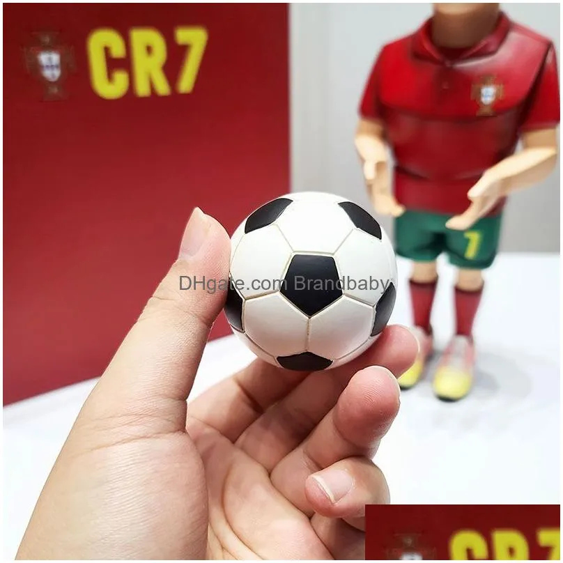 Movie & Games New Original And Self-Made C Luo Portugal Football Team Uniform Resin Portrait Hand-Made Trend Ornament Toy Gift Box 28C Dhmpk