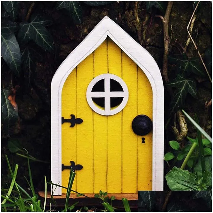 Garden Decorations Cute Miniature Window Door Wooden Fairy Gnome Tale Gate Garden Lawn Ornament And Home Decoration Drop Delivery Home Dhhli