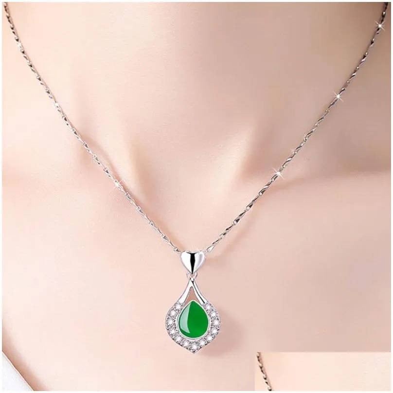 Pendant Necklaces Green Water Drop Necklace Ladies Y Clavicle Fashion Jewelry Friends Gift Party Chrysoprase Pendant Drop Delivery Jew Dhzg2