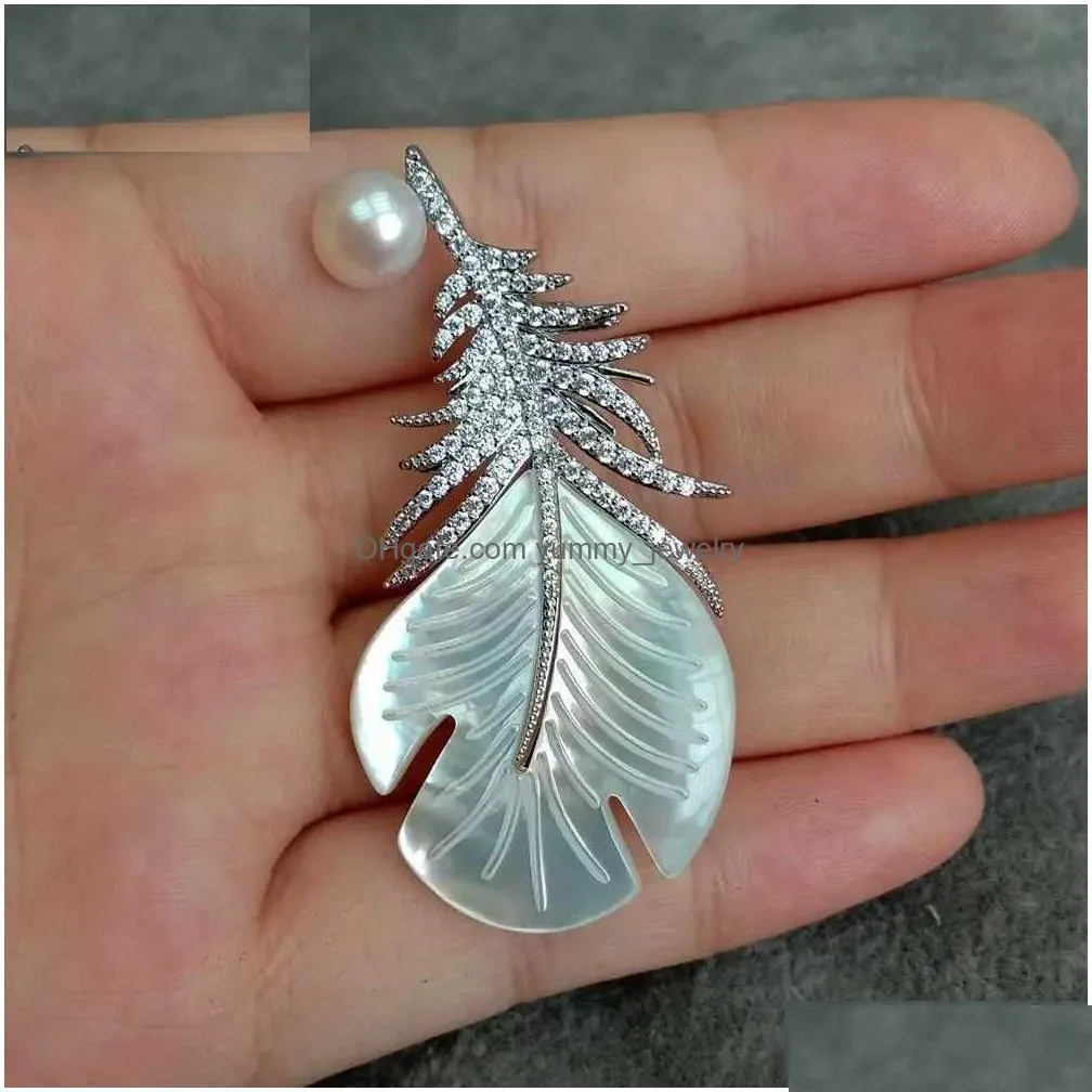 Pins, Brooches Pins Brooches Y.Ying Natural White Sea Shell Mop Carved Leather Shape Cz Pave Pearl Brooch Q231107 Drop Delivery Jewel Dhmk0