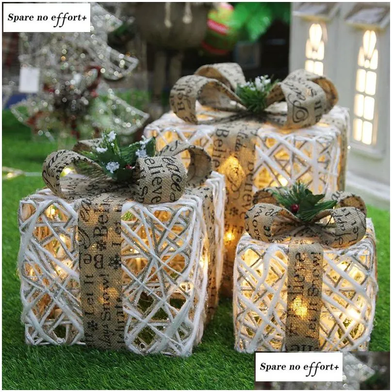 Christmas Decorations Christmas Decoration Three-Piece Gift Box Tree Ornaments Luminous Iron Art Home Outdoor Decorations Mall 220316 Dh30G