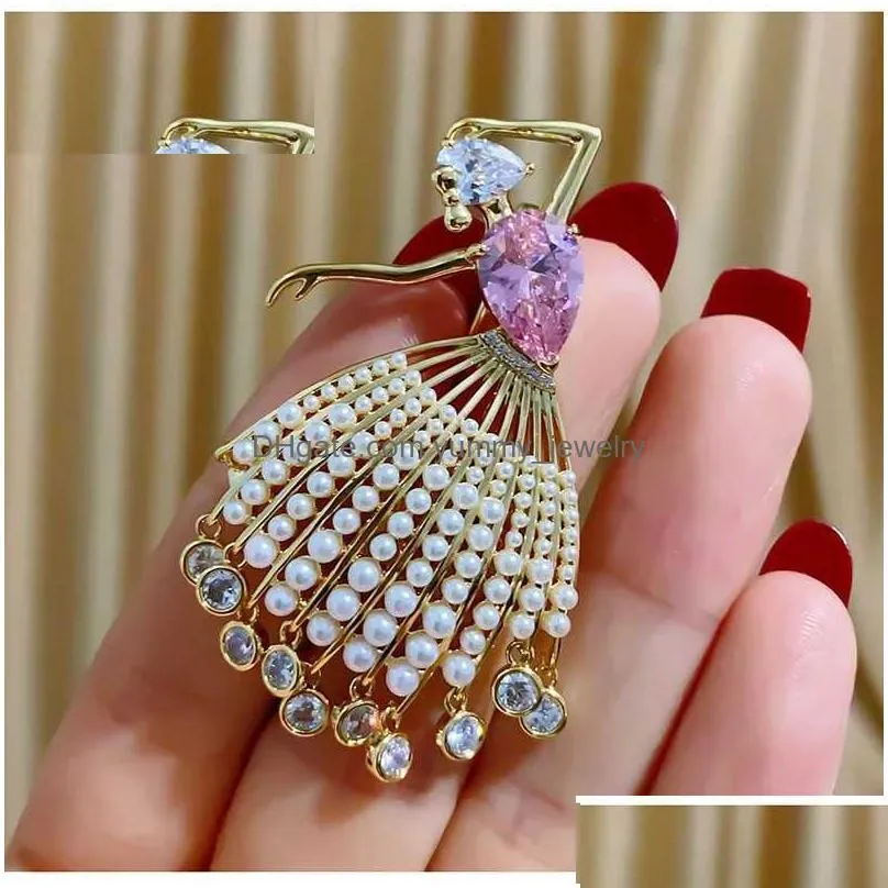 Pins, Brooches Pins Brooches French Elegant Retro Water Drop Zircon Brooch Exquisite Pearl Skirt Dance Girl Breast Blossom Coat Decor Dh1Cg