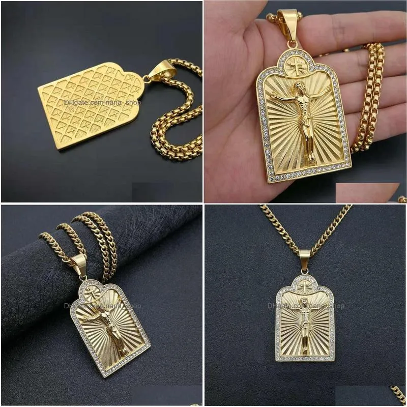 Pendant Necklaces Style Classic Christian Gold Plated Jesus Cross Medal Necklace Relius Prayer Metal Amet Jewelry Drop Delivery Dhn28