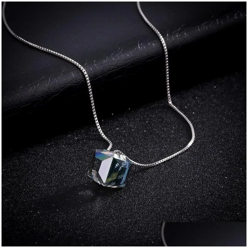 Pendant Necklaces Geometric Square Crystal Necklace Necklaces Imitation Zircon Three-Nsional Pendant Drop Delivery Jewelry Necklaces P Dhnum