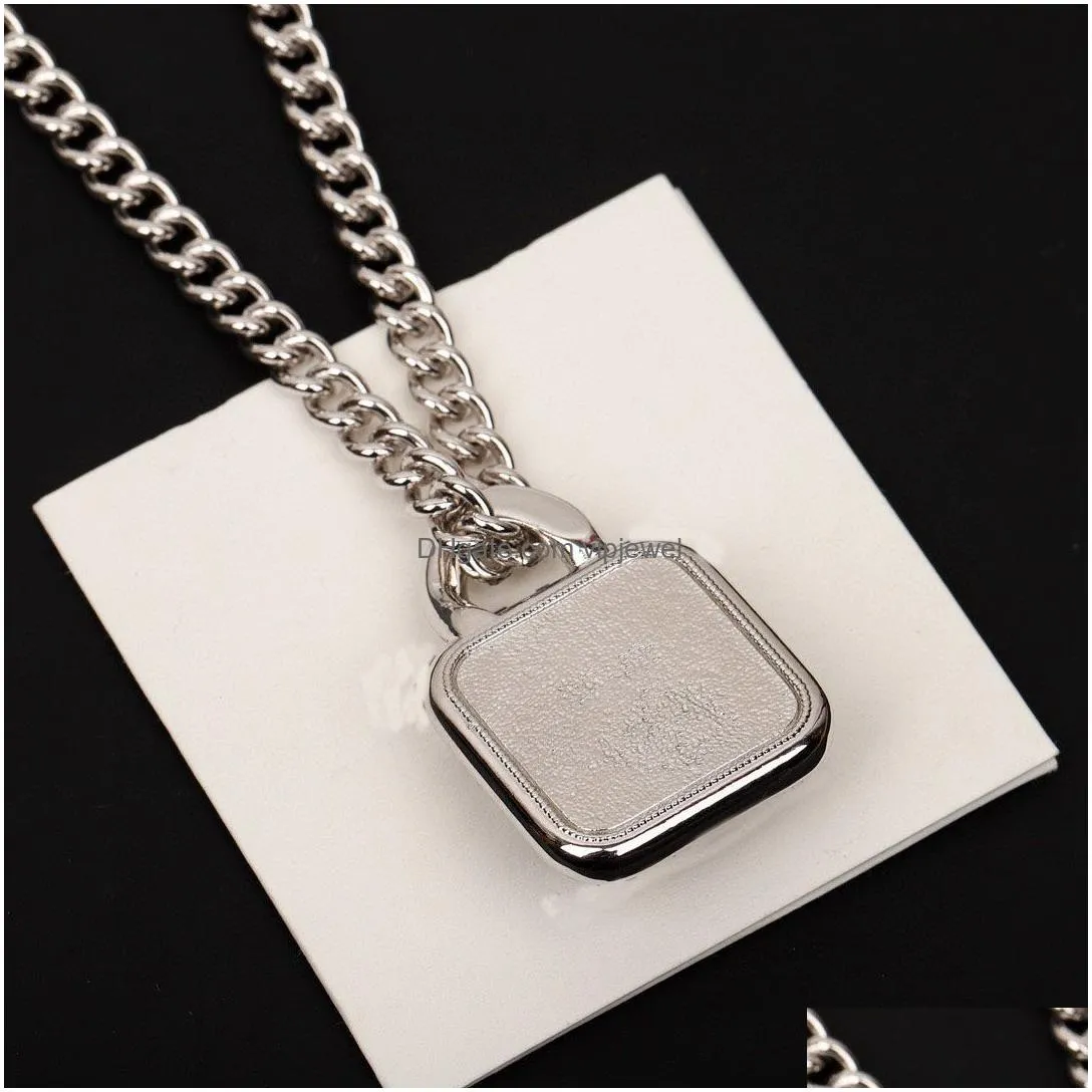 2024 luxury quality charm pendant necklace with diamond and chain design black color in 18k gold plated have stamp box ps3924a