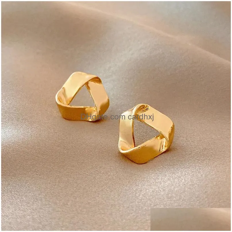 hoop earrings fashion ins retro metal feminine temperament simple dumb gold geometric versatile