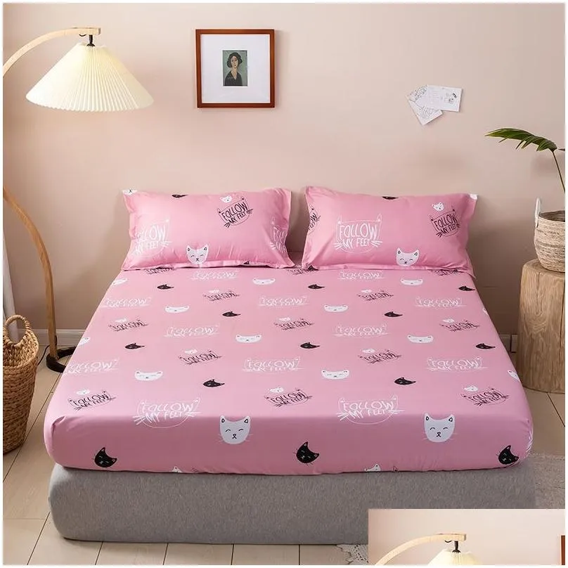 fashion design bed sheet trendy household mattress protector dust cover non-slip bedspread with pillowcase bedding top f0087 210319