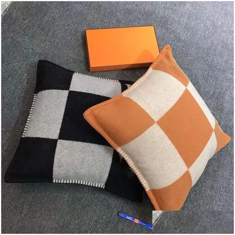 designer pillows decorative throw pillow luxury fashion vintage fleece pillowcase cover case covers wool pillowcases sofa home 45x45cm
