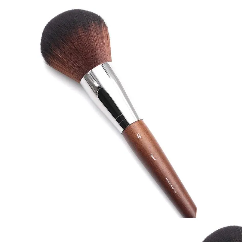 professional makeup artist long wood handle classic soft wavy bristle 130 large round cosmetic tools powder brush for face and