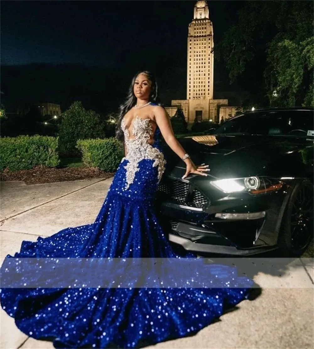 2024 Sexy Royal Blue Prom Dresses Jewel Neck Sequined Lace Sequins Sparkly Mermaid White Lace Appliques Crystal Beads Evening Dress Prom Gowns Floor Length