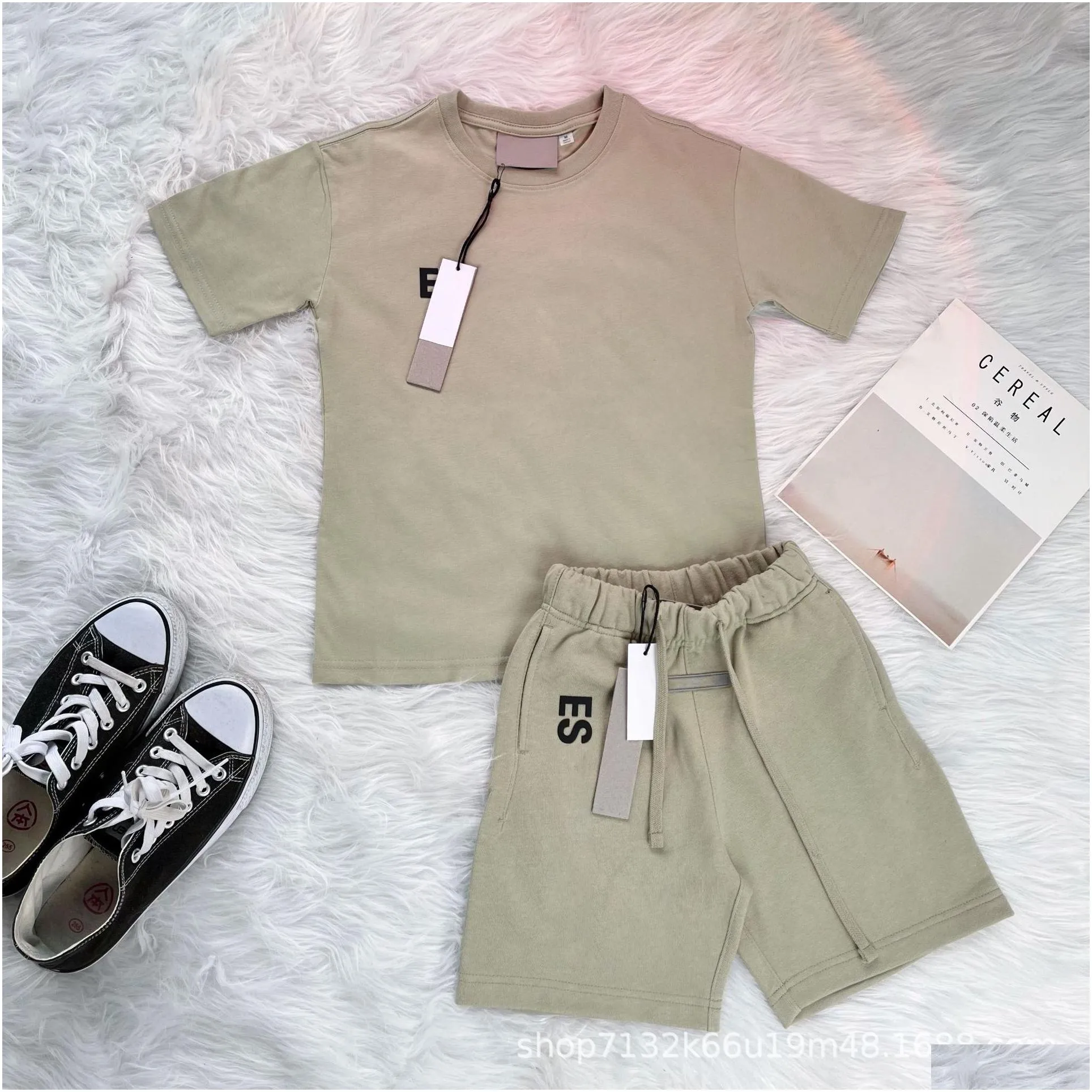 Clothing Sets Designer  Baby Kids Clothing Sets Boys Girls Clothes Essentials Summer Luxury Tshirts And Shorts Tracksuit Children Y Dhahi