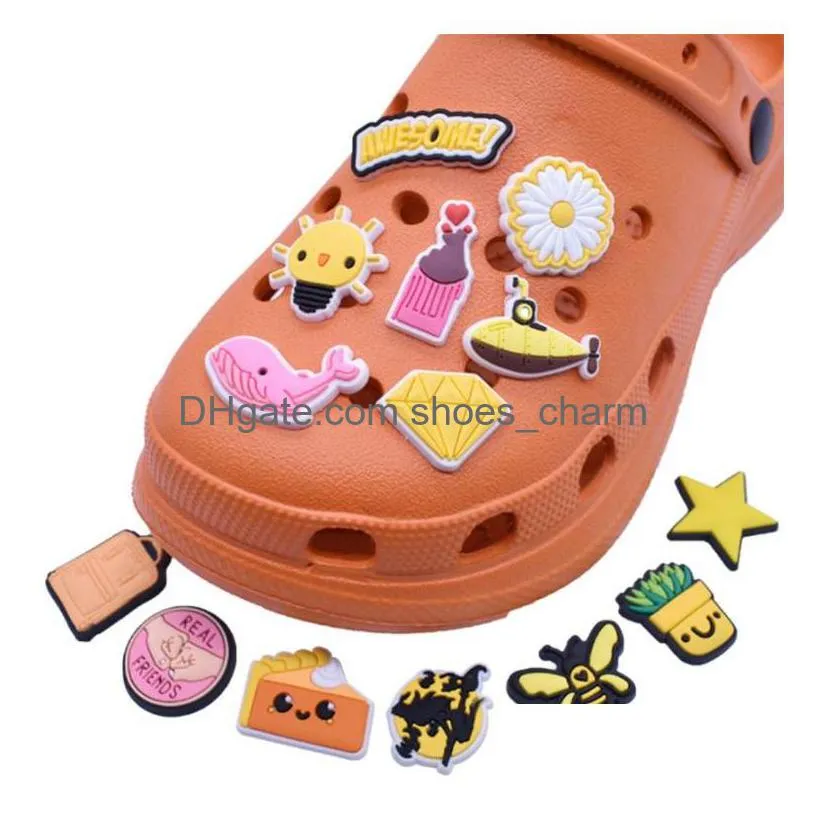 cro c charms decorations random mix dog pet model pvc shoe charms for clog bracelet