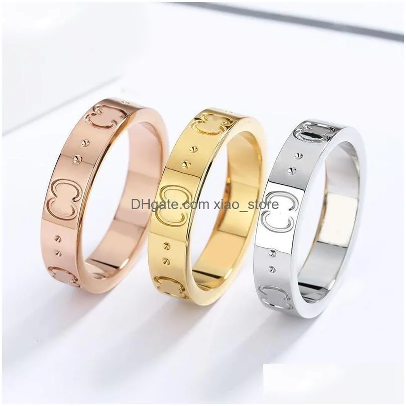 polished designer accessories ring for womens mens classical ins retro engraved letters smooth wedding band luxury jewelry bague designer rings zb022