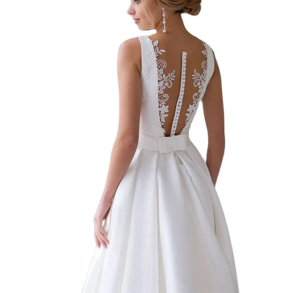 Sleeveless Boat Neck A Line Wedding Dresses Button Back Ruched Satin Bridal Gown Bow Tie Belt Garden Mariage