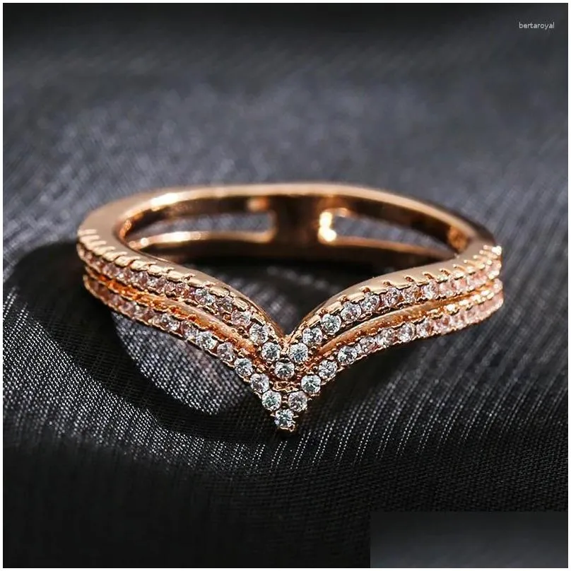 cluster rings womens ring fashion accessories 2024 jewelry anniversary gift elegant zircon 20243552