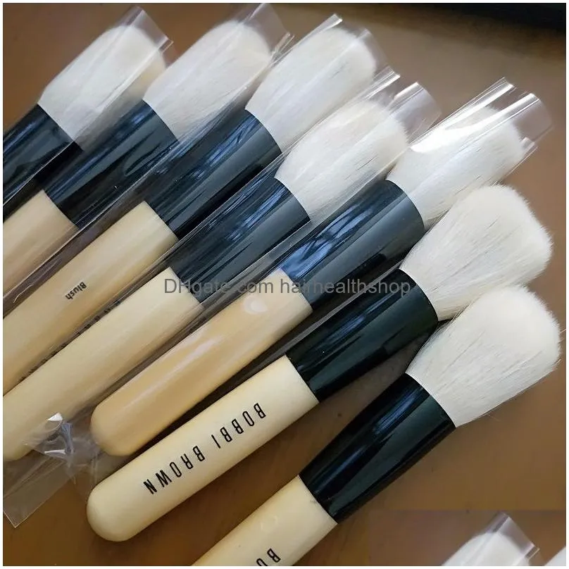 Makeup Brushes New Eyeshadow Brush Makeup Brushes 1Pcs Wooden Foundation Cosmetic Womens Fashion Beauty Drop Delivery Health Beauty Ma Dhnd2