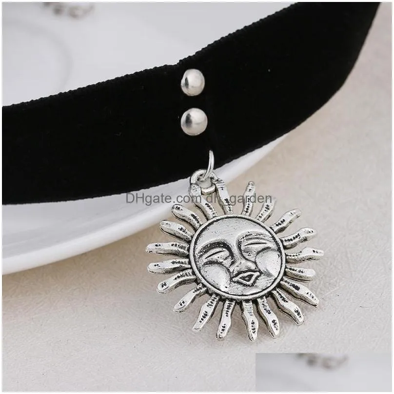 Chokers Korea Style Veet Vintage Sier Bronze Sun Charm Choker Necklace For Women Gothic Pendant Black Fashion Jewelry Gift D Dhgarden Dhx6N