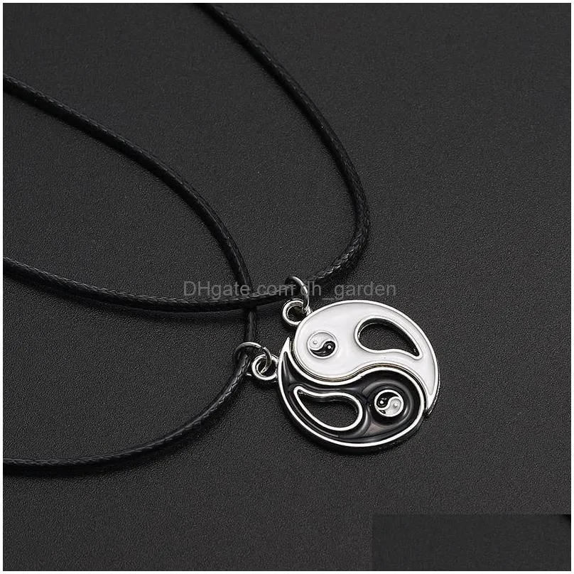 Pendant Necklaces New Black White Splice Gossip Tai Chi Yin Yang Pendant Necklace For Couple Fashion Women Men Leather Rope Dhgarden Dhqkx