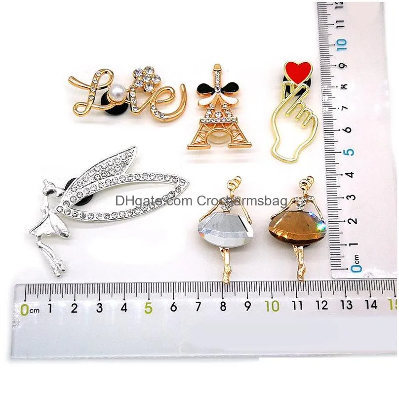 Shoe Parts & Accessories 2022 New Metal Clog Charms Designer For Decorations Golden Fashion Love Shoe Accessories Shoes Charm Ornament Dhxfr