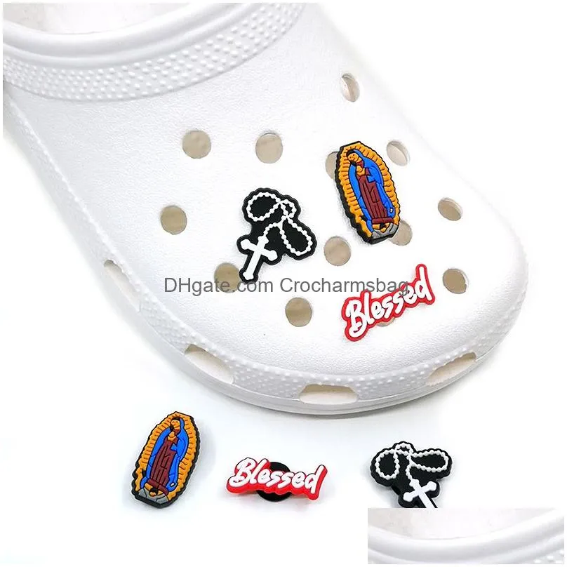 Shoe Parts & Accessories Moq 100Pcs Relin Series Clog Charms 2D Soft Plastic Shoe Accessories Buckles Cartoon Charm Decorations Fit Wo Dhybp