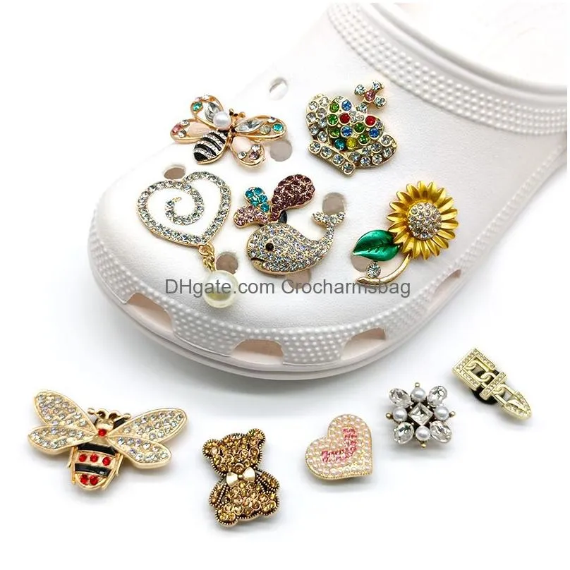 Shoe Parts & Accessories 2022 New Designer Bling Clog Charms For Decorations Golden Luxury Metal Shoe Accessories Buckles Drop Deliver Dhnnt