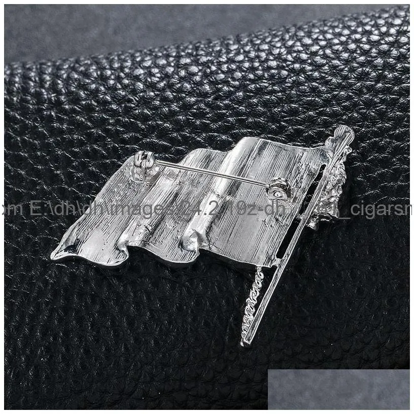 Arts And Crafts Vintage Crystal Flag Brooch Pins Diamond Brooches For Women 4.4X3.9Cm Drop Delivery Home Garden Arts, Crafts Gifts Dhn0V