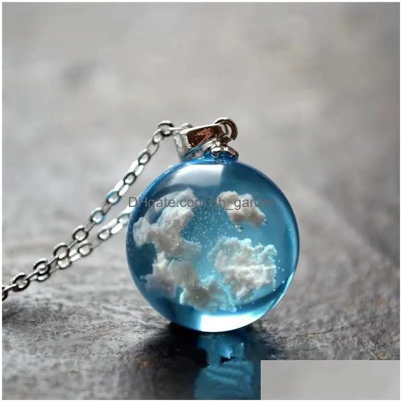 Pendant Necklaces Creative Handmade Blue Sky White Cloud Pendant Necklace Fashion Women Resin Ball Moon Transparent Lady Jew Dhgarden Dhy64