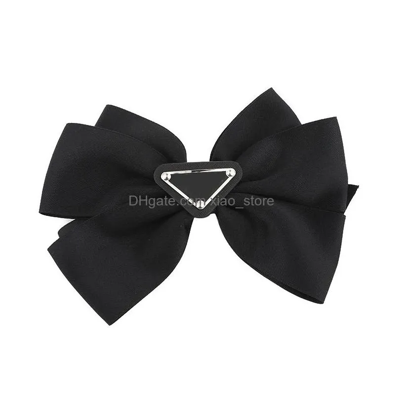 hair clips barrettes luxury designer inverted triangle barrettes for girls bow brand letter designer hair claw fashion hairpin high quality hair accessory