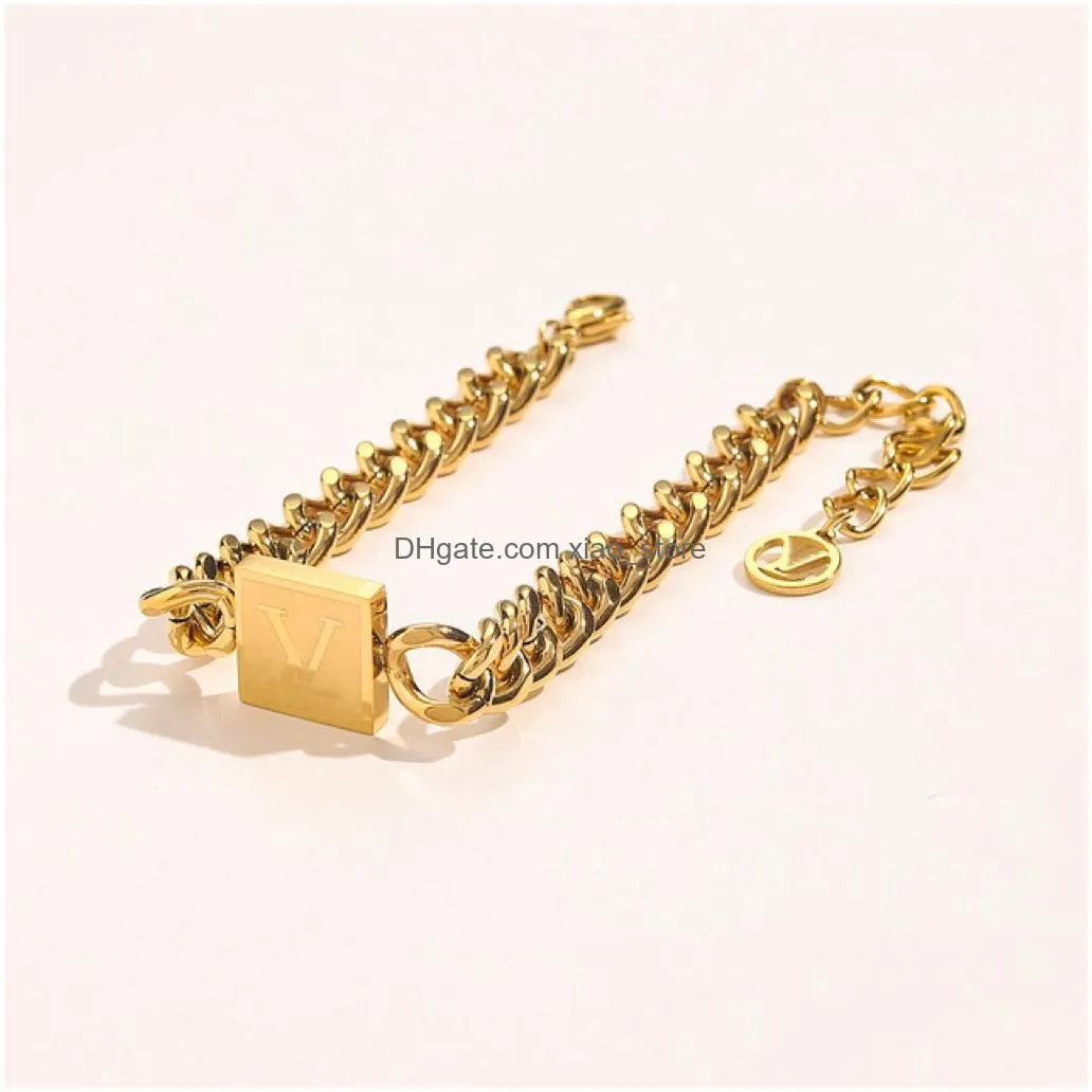 18k gold classic designer bracelets chain bracelet with letter logo stainless steel golden silver plated for women men hand chains fashion jewelry gift