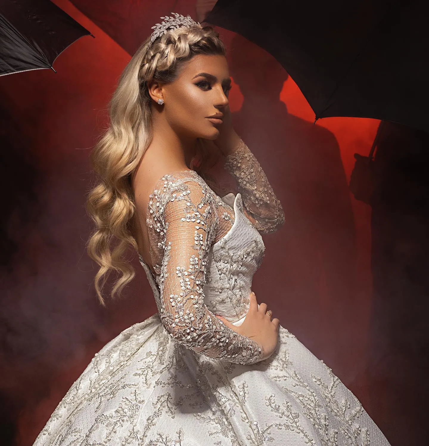 Romantic Ball Gown Wedding Dresses Jewel 3D-Floral Appliques Design Pleats Sweep Train Backless Lace Up Bridal Gown Custom Made Plus Size Vestidos De Novia