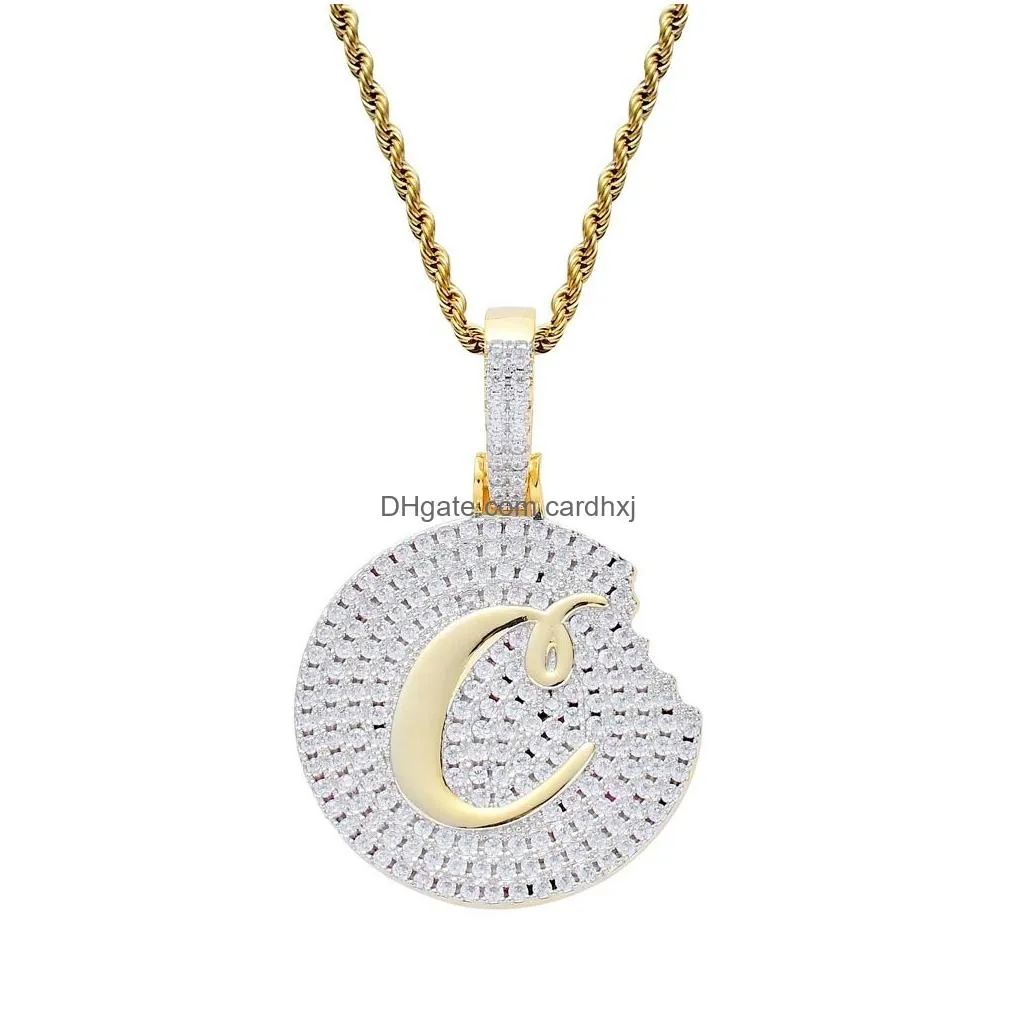 Pendant Necklaces Fashion- Cookie Diamonds Pendant Necklaces For Men Women Luxury Crystal Cooky Pendants 18K Gold Palted Copper Zircon Dhxd5