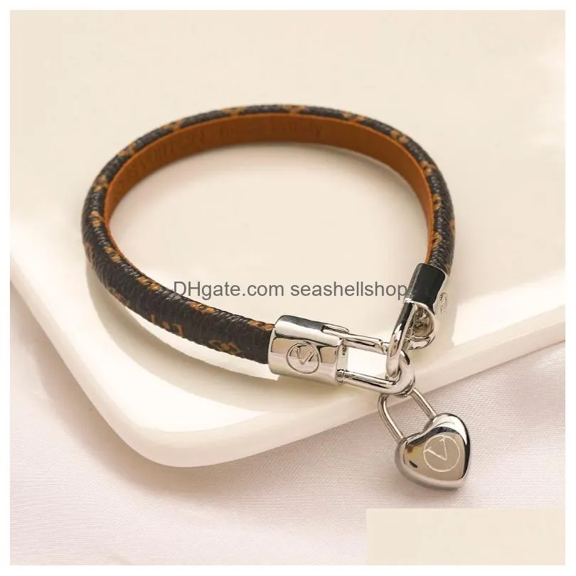 Bracelet, Earrings & Necklace High-End Bangle Bracelets Set Designer Jewelry Heart Bracelet European Brand Leather Pendant Necklaces Dhrpk