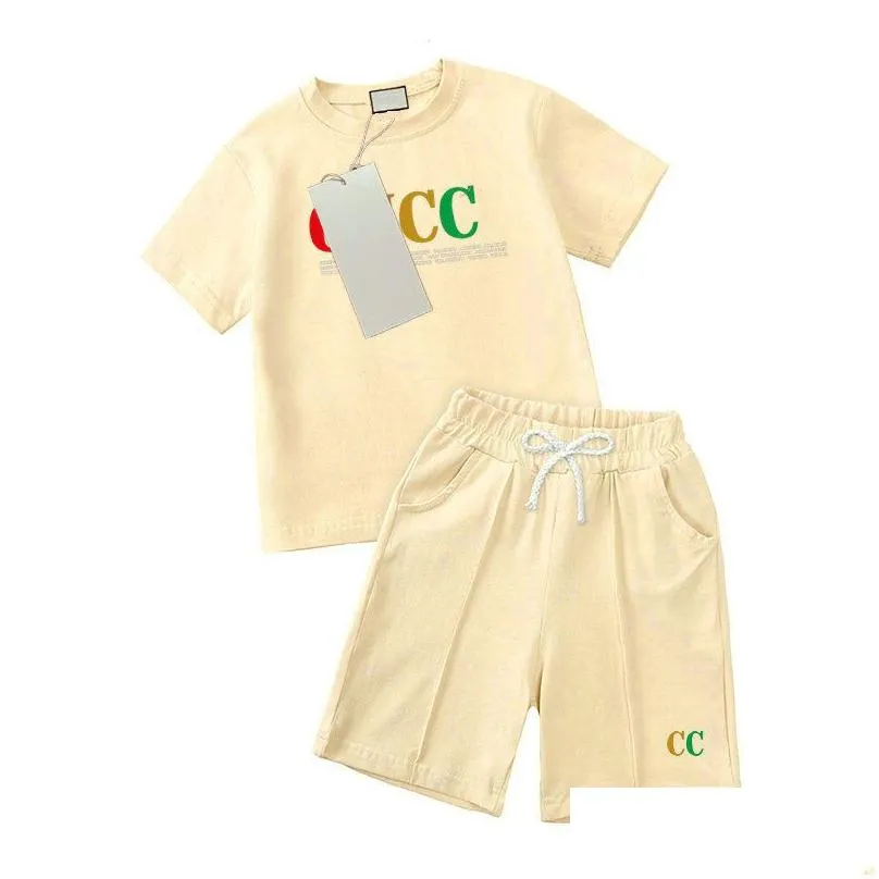 Clothing Sets In Stock Summer Toddler Baby Girls Clothes Sets Designer Short Sleeve T-Shirts Tops Cotton Casual Shorts Pants 2Pcs Set Dhcfl