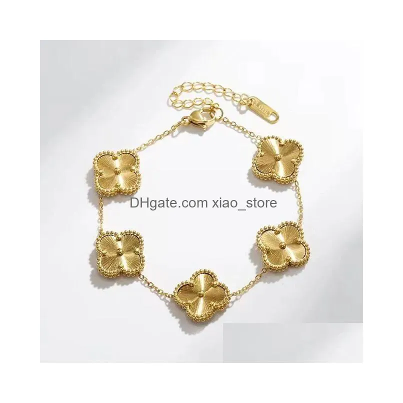 2024 four leaf clover luxury designer jewelry van diamond shell fashion women bracelet earrings necklace valentines day birthday gift