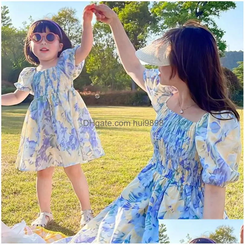 family matching outfits mother and daughter equal dress 2023 outfit baby floral dresses french style children girls clothing 230619