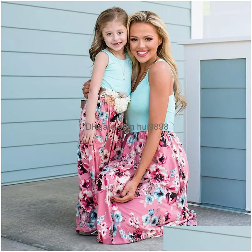 family matching outfits summer mommy and me dress 2023 mother kids fashion print baby girl clothes children dresses 19 years 230619