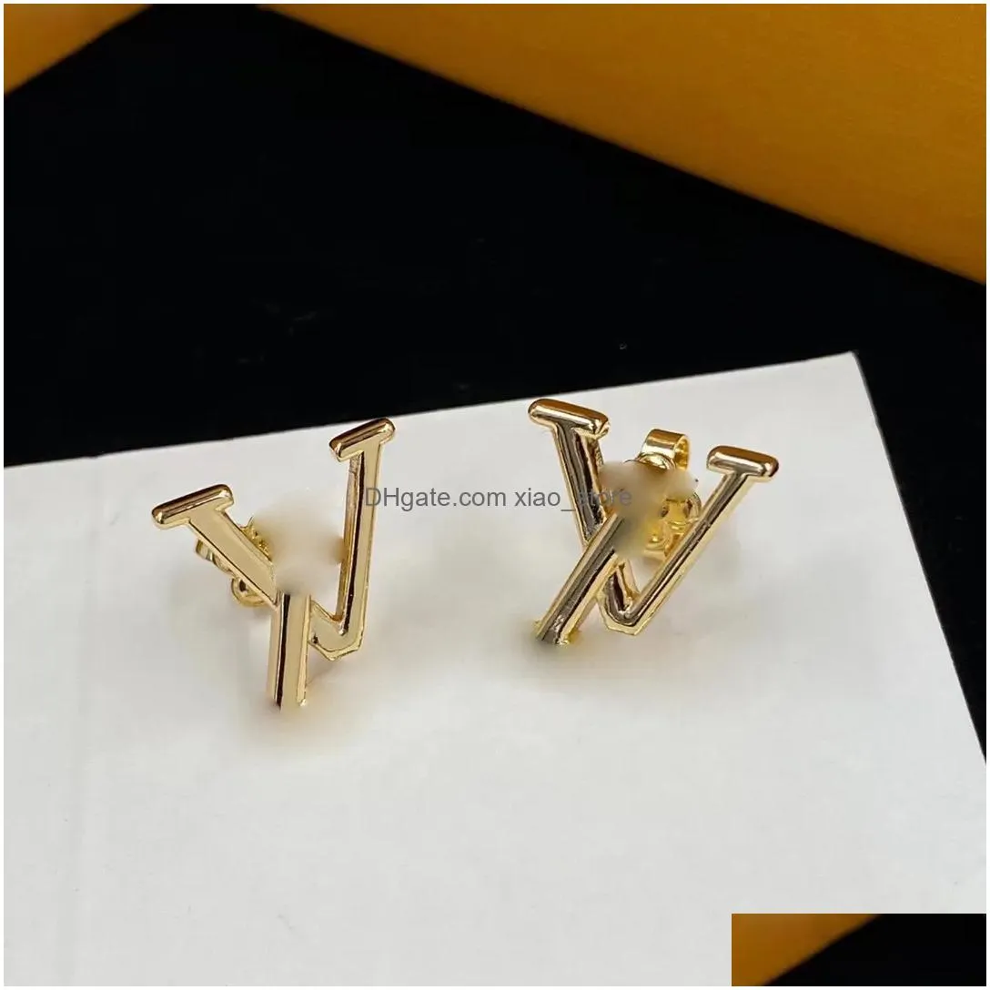 18k gold love v letters designer stud earrings for women luxury cute letter engagement elegant charm ear rings earring birthday gifts jewelry brand gift box