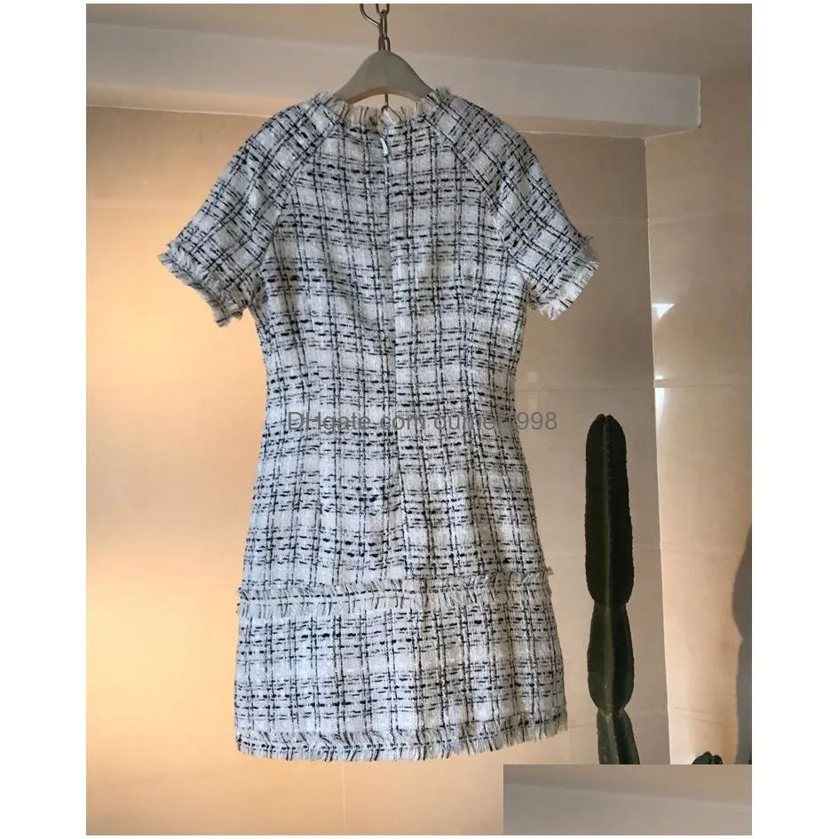 Basic & Casual Dresses Autumn New Womens O-Neck Short Sleeve T Woolen Fabric Plaid Pattern A-Line Dress Plus Size Sml Drop Delivery A Dh7Rm