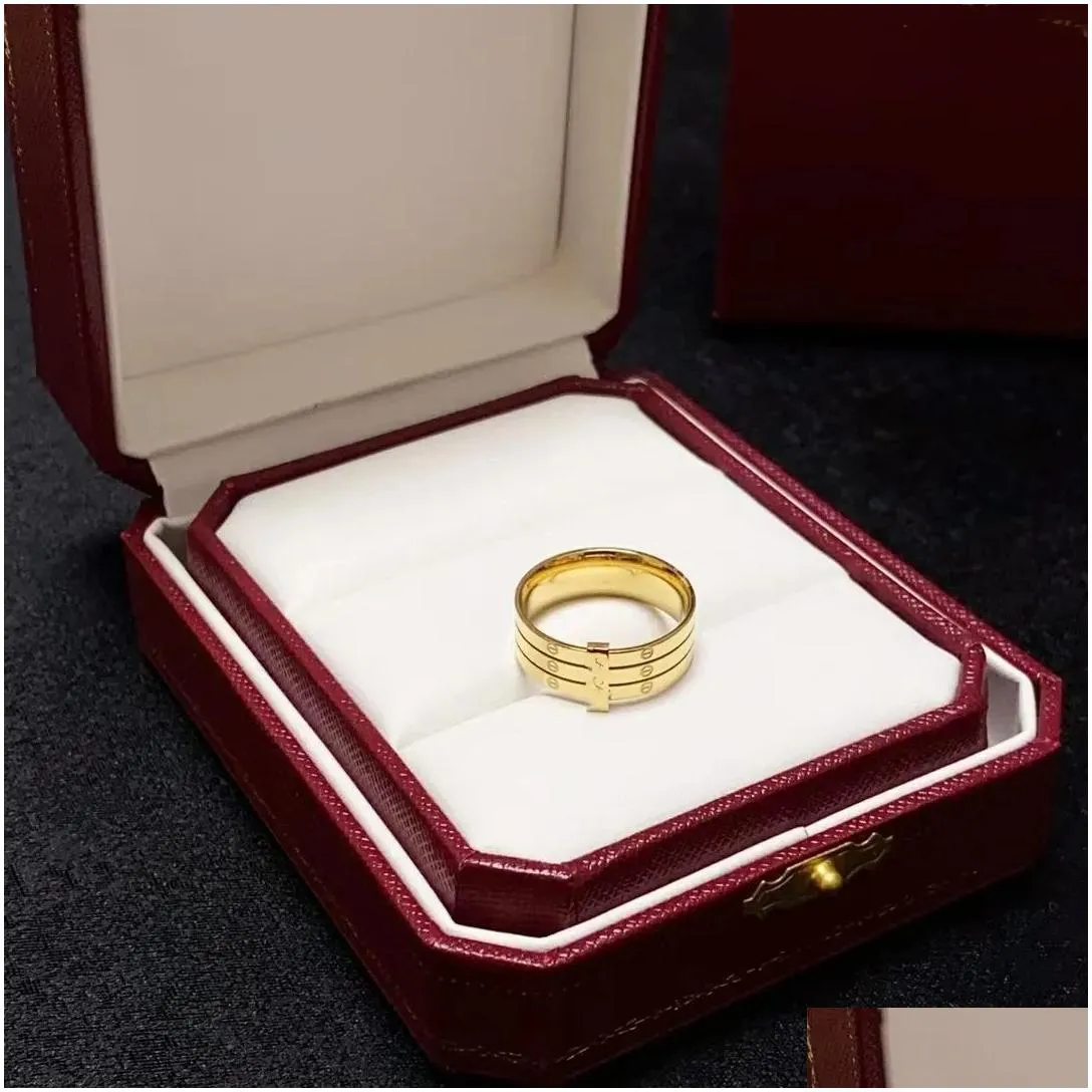 2024 new luxury band rings copper with 18k gold plated brand designer three layers wide engraved wide ring for women jewelry with box party