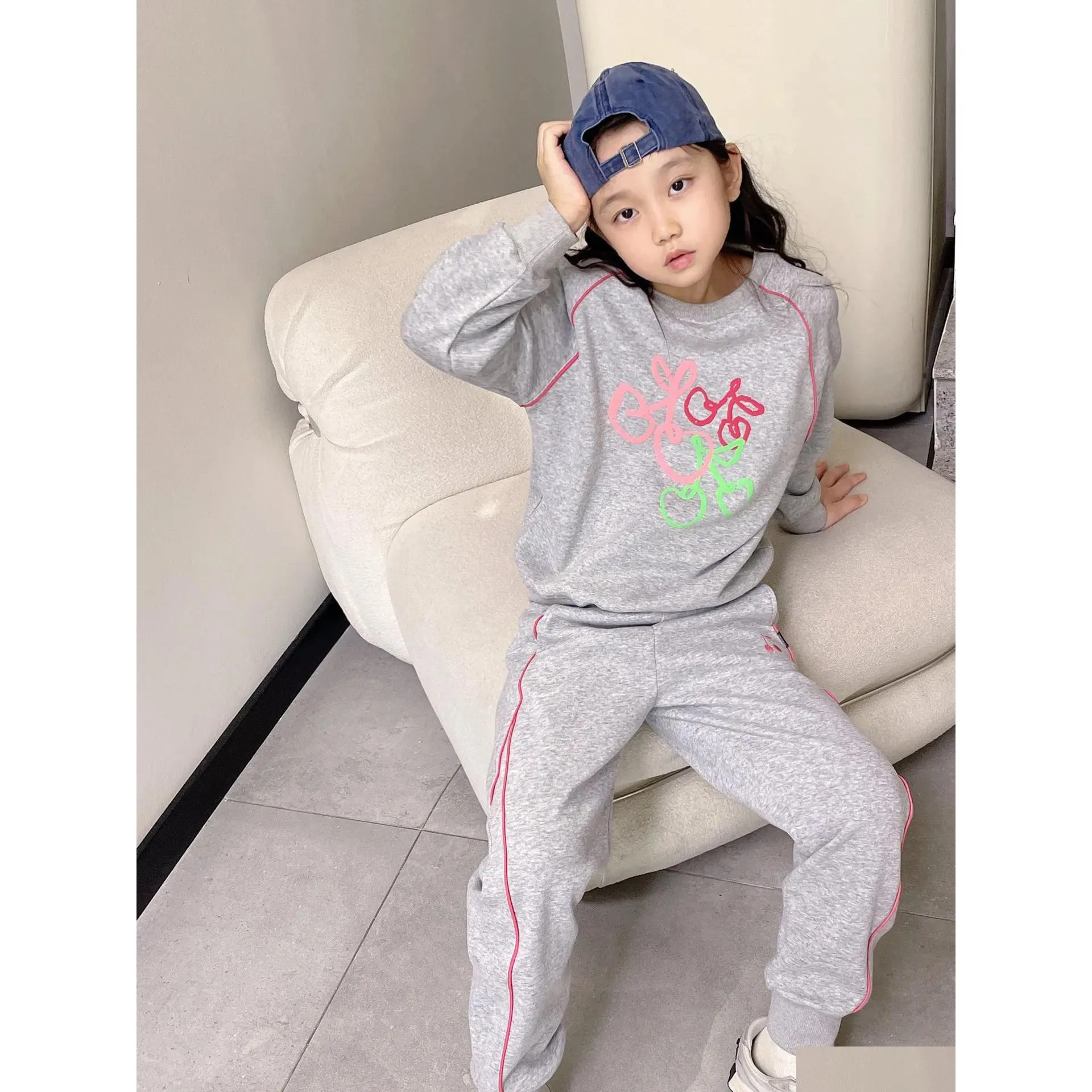 Baby girl sports clothes deals