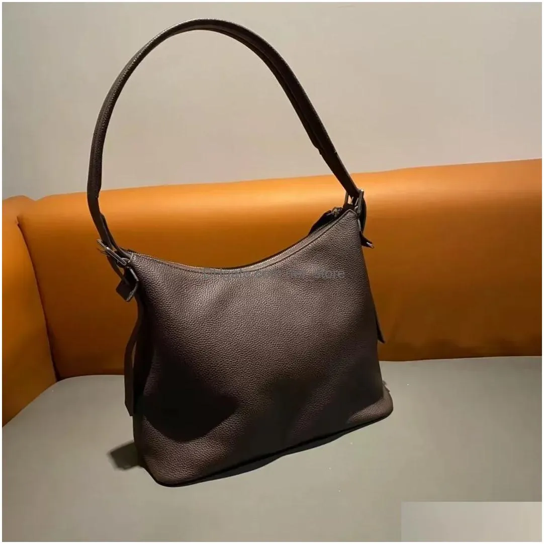 Lemaire Weekend Belt Hobo The Row Evening Bag Unisex Pebbled 