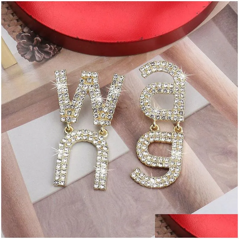 shiny rhinestone women wang letter pin brooch trending fashion jewelry brooches 201009