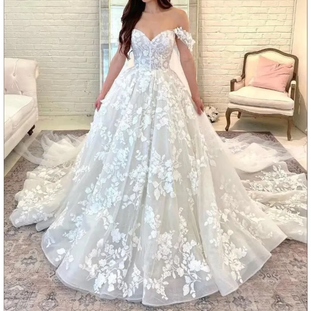 Ball Gown Wedding Dresses Off the Shoulder Full Lace Bodice Backless Bride Gowns Cathedral Train 2024