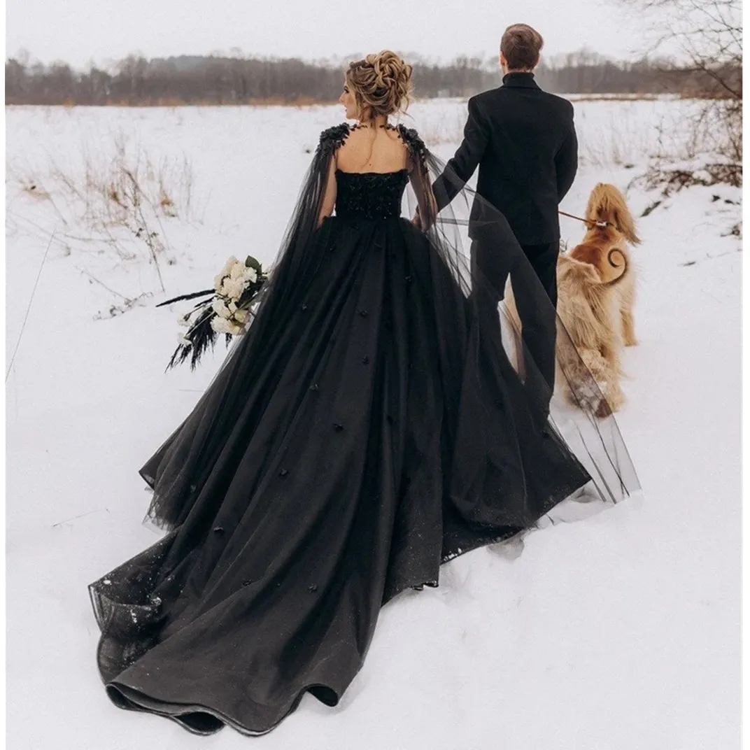 Maternity Gothic Black Ball Gown Wedding Dresses With Long Wraps Vintage Lace Appliqued Plus Size Vestidos De Novia Bridal Reception Gowns