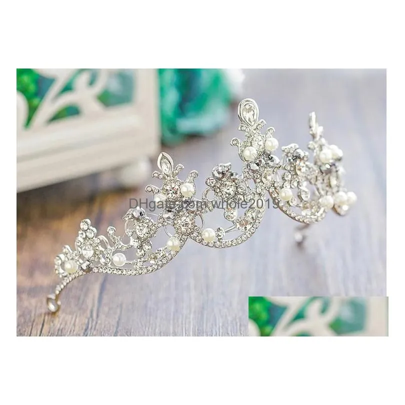 Chic Wedding Tiaras 3 Pieces Sets Stunning Bridal Tiaras Necklaces Earrings Sets Fashion Wedding Accessories H51