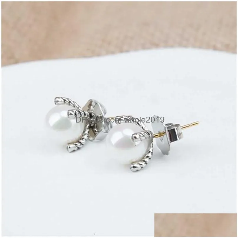 Imitation Pearl earrings Four Bead charm Prong sliver diamond designer fashion for designer women Popular love earring studs jewelry woman luxury top