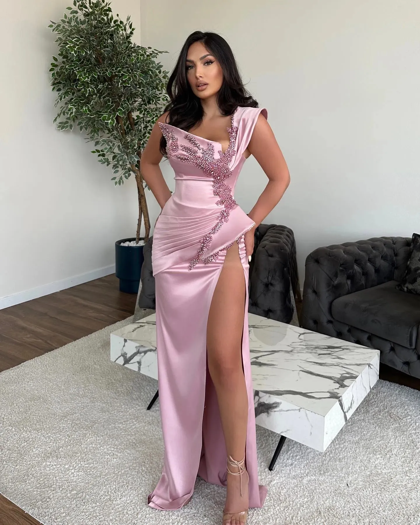 2023 Pink Beaded One Shoulder Prom Dresses Mermaid Satin High Side Split Formal Evening Gowns Woman Bridal Party Dress robe de soiree