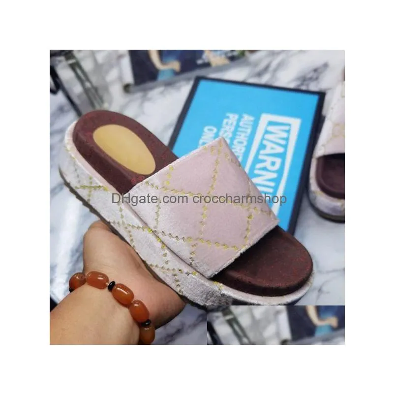 2021 designer women slippers fashion beach thick bottom slipper luxury platform alphabet lady sandals leather high heel slippery large